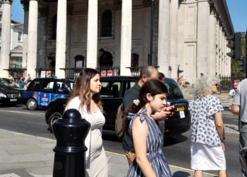 London: Riuh Wisatawan dan Atmosfer Diskusi | Catatan dari Inggris [3]