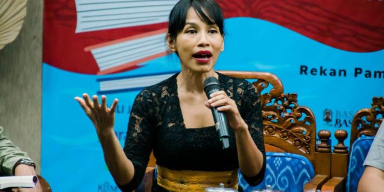 Suara-suara “Liyan” Setelah 25 Tahun Reformasi: Membaca Kembali Karya-karya Ayu Utami