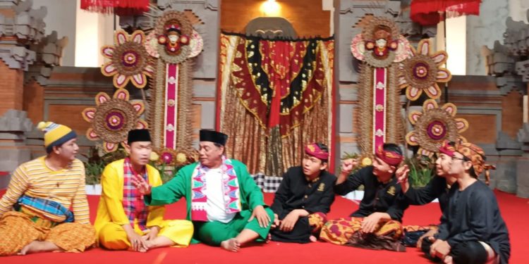 Seniman dari Bekasi, Ajak Penonton Ikut Menari