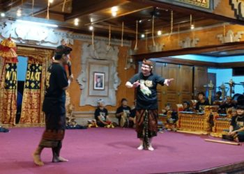 Kolaborasi Belgia-Bali dalam Dramatari “Panjisemirang”