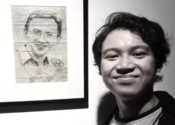 Putu Dudik Ariawan: Melukis di Atas Lontar dan Mengubah Hobi Menjadi Profesi