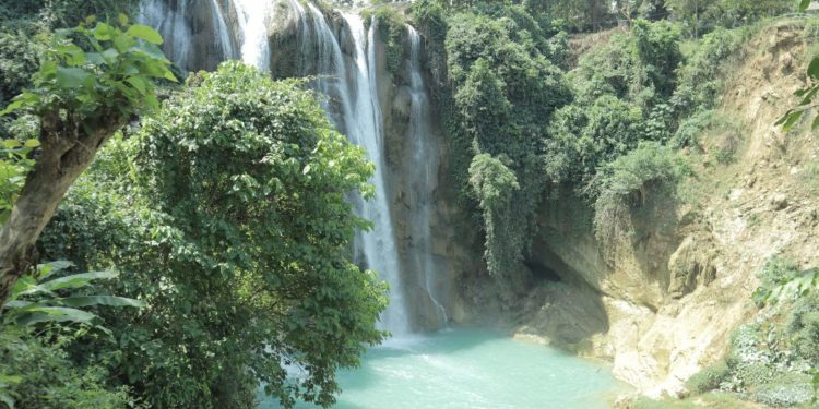 Air Terjun Putri Nglirip: Surga di Tuban yang Sayang untuk Dilewatkan