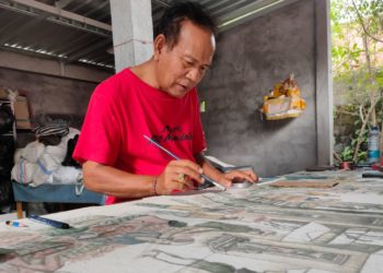 Nyoman Saptala Mandala: Melukis Kain Dengan Pewarna Alami