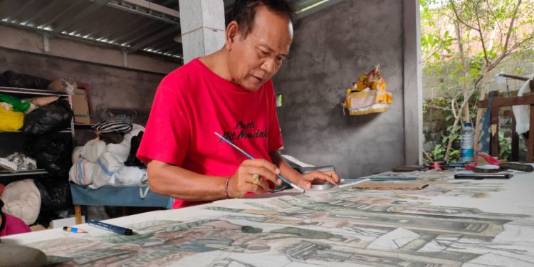 Nyoman Saptala Mandala: Melukis Kain Dengan Pewarna Alami