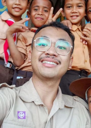 Sugeng Santoso: Guru Muda Berprestasi yang Mengajar Sampai Jauh