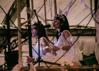 Kata-kata Penyair Dunia dalam Lantunan Musikalisasi Puisi Komunitas Budang Bading Badung