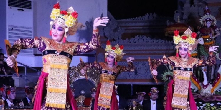 Legong “Bapang Durga” Pernah Ditarikan Ni Polok