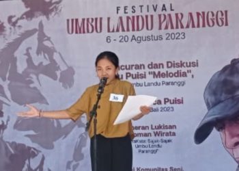 “Tarung Bebas” Lomba Baca Puisi dalam Festival Umbu Landu Paranggi 2023