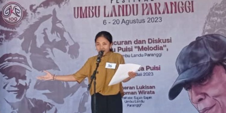 “Tarung Bebas” Lomba Baca Puisi dalam Festival Umbu Landu Paranggi 2023