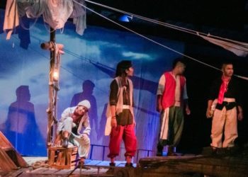 Menonton “Lautan Bernyanyi” Putu Wijaya di Atas Panggung Kekinian