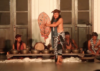 Tutur Candra Bherawa (2): Ketika Seniman dan Penikmatnya Terhubung Melalui Makna dan Falsafah