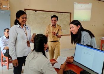 Pentingnya Kolaborasi dalam Menumbuhkan Sikap Positif Bahasa : Catatan Pemantauan dan Evaluasi Revitalisasi Bahasa Daerah di SMPN 2 Sawan