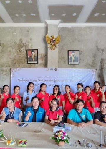 Usaha Memberdayakan Perempuan dalam Mengolah Produk Lokal