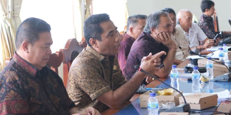 Rapat Ranperda Pajak dan Retribusi Daerah di DPRD Buleleng: Pansus dan Eksekutif Sepakati Biaya BPHTB 0,5 Persen