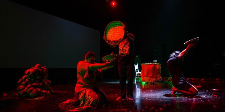 Membaca Sanghyang: Catatan Sebelum  Pentas