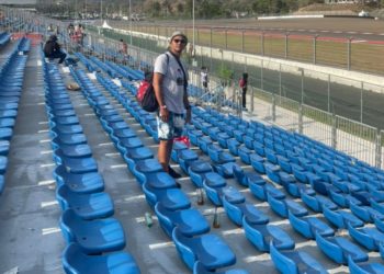 Cerita dari Lombok: Teater, Tenun dan MotoGP