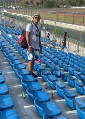 Cerita dari Lombok: Teater, Tenun dan MotoGP