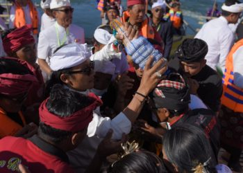 Yang Tersisa dari Karya Agung Danu Kerthi di Danau Batur (2): Bersatunya Air Suci dari Tiga Pulau di Danau Batur