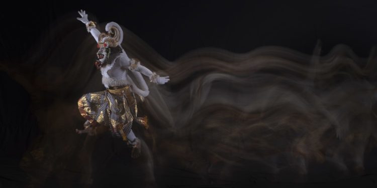 “Stroboscopic Effect”, Dramatisasi Objek Bergerak dalam Foto