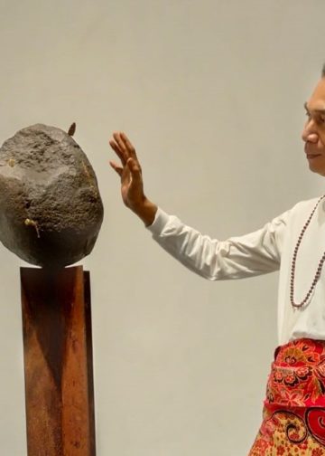 Gigi Emas, Rasa Ngilu Seorang Pematung
