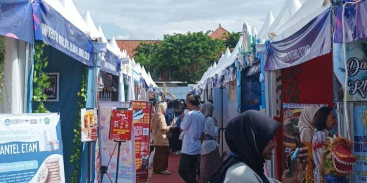 KMI Expo 2023 di Undiksha: Ada Pelet, Cupang, Bioflok, dan Lain-Lain