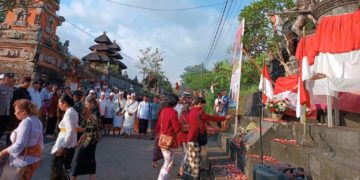 Menyambut Panji-Panji Pahlawan I Gusti Ngurah Rai di Banjar Ole