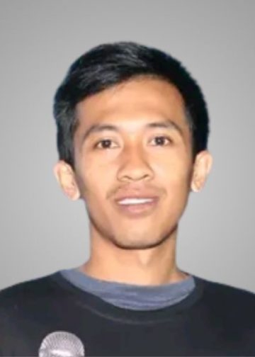 Komang Sujana, Menulis Puisi, Meraih Gerip Maurip