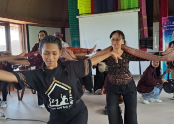 Workshop Musik dan Tari Tradisional Manggarai | Catatan dari Bali Nata Bhuwana II di Labuan Bajo, 8 November 2023