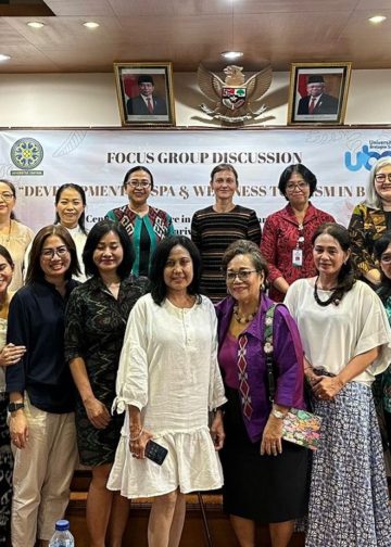Wellness Tourism di Bali: Pewacakan, Mandi Kembang, hingga Minum Loloh Digemari Figur Publik  Dunia