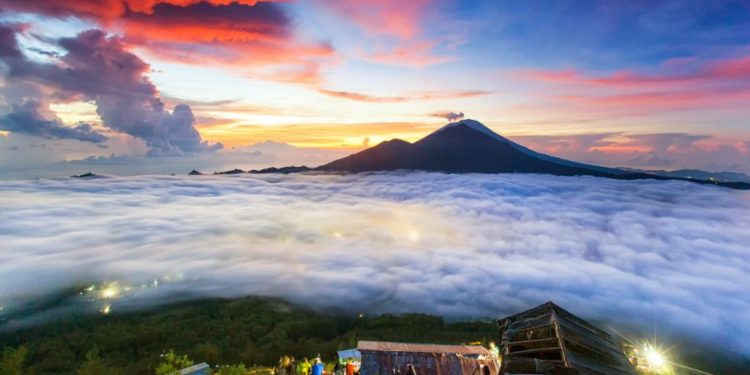 Tips Berburu Sunrise dan Sunset