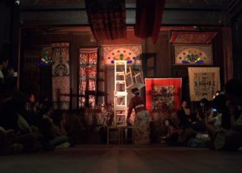 Pentas Suun: Percakapan Tubuh dengan Kursi-Kursi