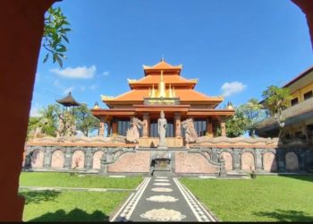 Wihara Giri Manggala: Menyatukan Kearifan Hindu dan Buddha