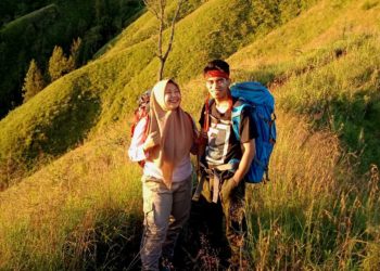 Ke Trunyan Kami Mendaki: Melepaskan Beban, Mengeratkan Hubungan