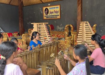 Cerita Orang Biasa: Masih Tentang “Gamelan Bukan Musik”