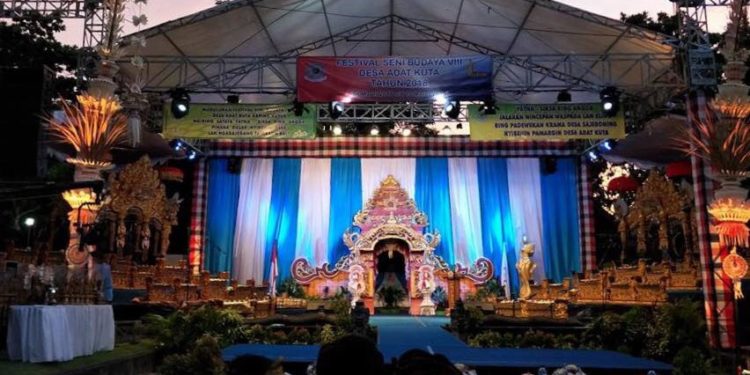 Mengukir Tradisi dan Kreativitas dalam Euforia Festival Seni Budaya Desa Adat Kuta