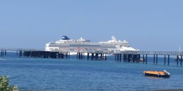 Bali Utara Suka Cita Menyambut Kapal Pesiar