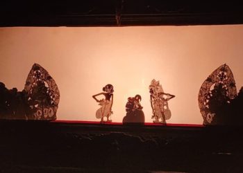 “Hidup Baik Untuk Belajar Mati” | Pesan Wayang Cenk-Blonk di Bulan Bahasa Bali