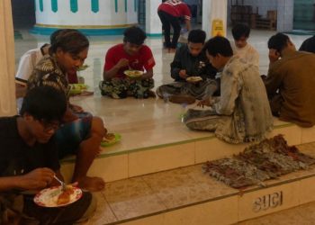 Sahur Bersama di Masjid Jami’ Singaraja, Hal yang Ditunggu Saat Bulan Puasa