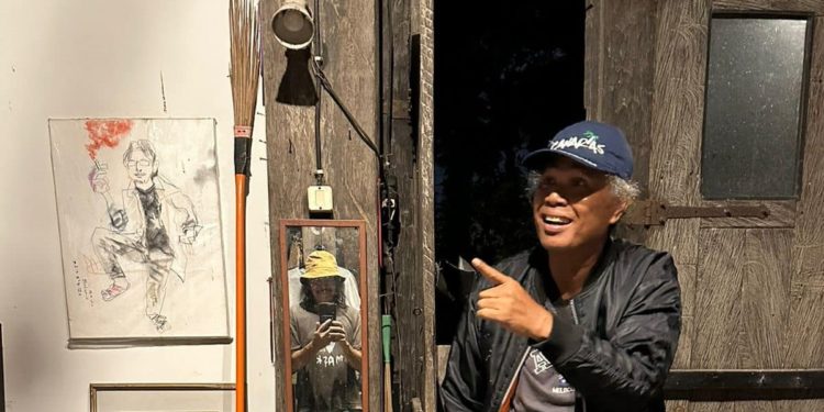 Puisi-puisi GM Sukawidana | Di Atas Meja Pelukis Made Budhiana