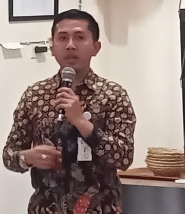 Putu Sukedana, Dokter yang Pernah Jadi Dagang Canang Itu Terpilih Jadi Duta Baca Buleleng