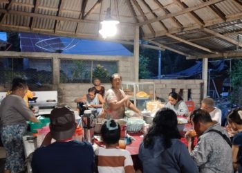 Jika Beruntung, Kita Bisa Temukan “Nasi Campur Bu Mangku”, Unik dan Melegenda di Desa Les