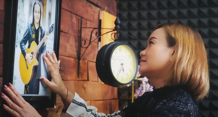 “Uyang Paling”, Hadiah Dek Ulik untuk Ulang Tahun Widi Widiana