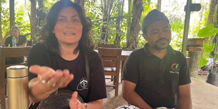 Chelsea Hemsen, “Naturalisasi” dan Agrowisata Kunang-Kunang di Desa Taro, Gianyar