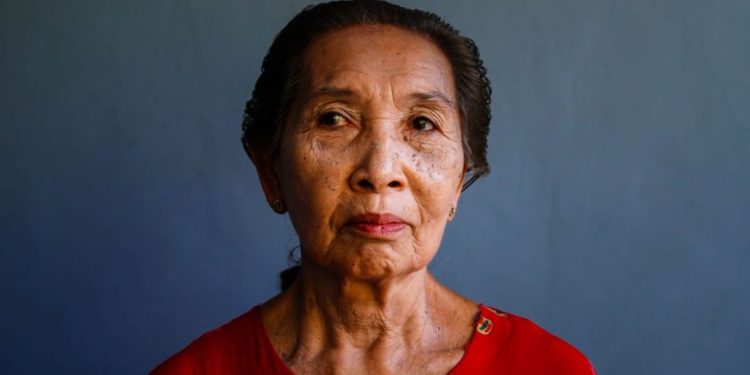 Dua Jam Bersama Luh Menek