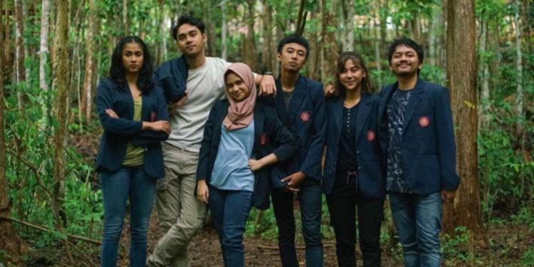 KKN di Desa Penari (2022): Belajar Tentang Menjaga Sebuah Etika