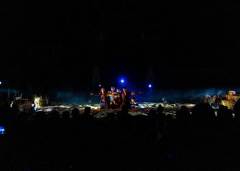 Pandangan Atas Tanah Dulu dan Kini : Catatan Repertoar Tari “Sejak Padi Mengakar”