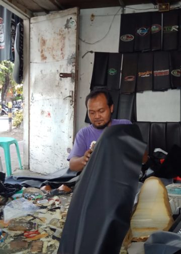 Puji Hartono, Menggantung Hidup kepada Sadel Motor