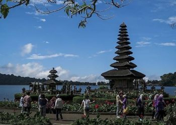 Menyatukan Pajak Turis Dunia: Menggagas Standar Baru bagi Pariwisata Global