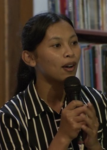 Juni Widiantari, Gadis Pengawas Pemilu di Tigawasa: Kadang Susuri Jalan Rusak di Tengah Gelap Malam