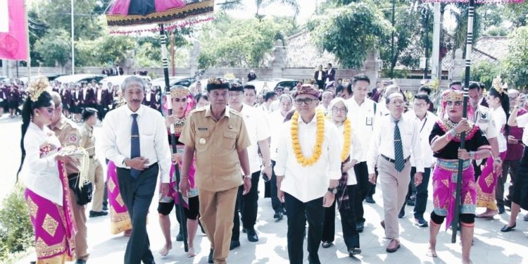 MenPAN RB Azwar Anas: STAHN Mpu Kuturan Segera Menjadi Institut